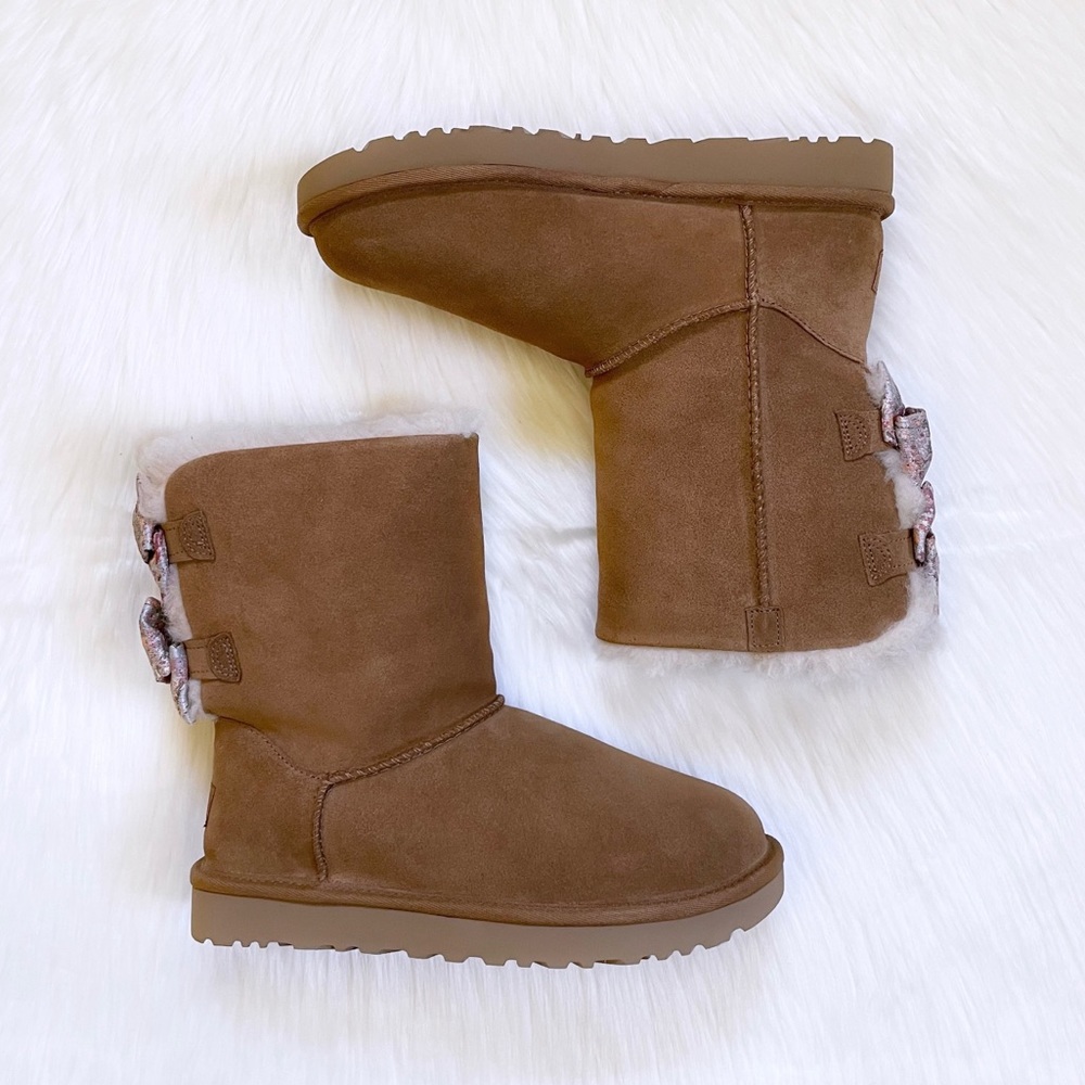 UGG Bailey Bow Abstract Splatter Chestnut Boots - Picture 6 of 10